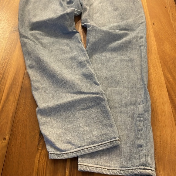 KUT from the Kloth Catherine high rise boyfriend jeans size 8 - Picture 7 of 7